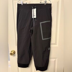 NWT Mens Stio Fernos Insulated Knicker Outerwear Black Medium $199